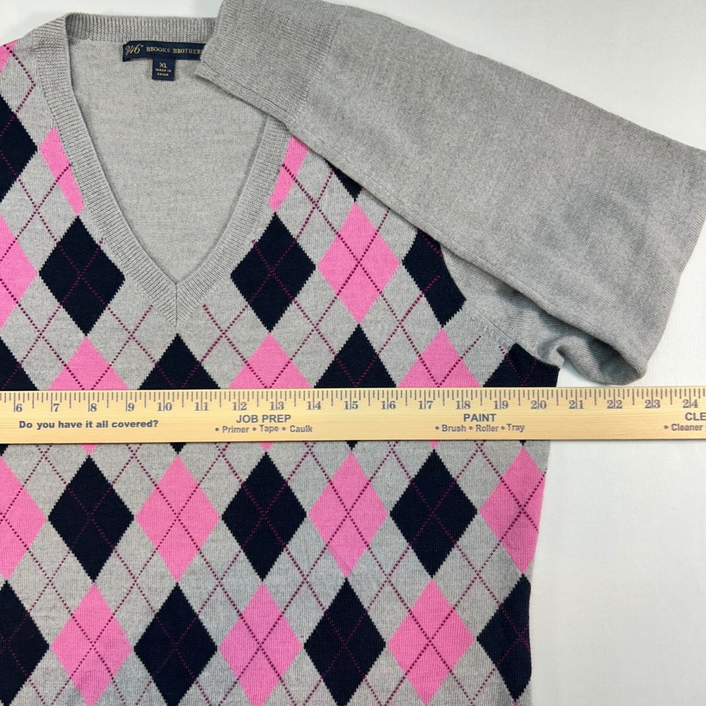 Brooks Brothers 346 Womens XL Gray Pink Argyle V-Neck 100% Merino Wool Sweater - Picture 5 of 7